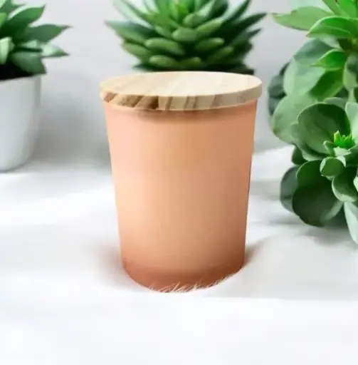 Geurkaars met houten deksel - Frosted blush – €3,15/st – set van 12