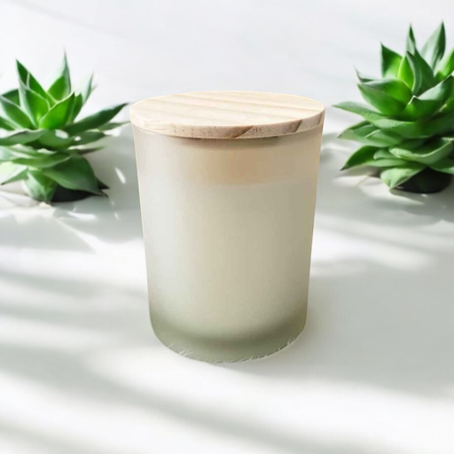 Geurkaars met houten deksel - Frosted wit – €3,15/st – set van 12